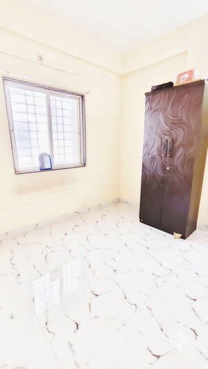Room in 1 BHK Apartment at Wadgaon Sheri – for Rent