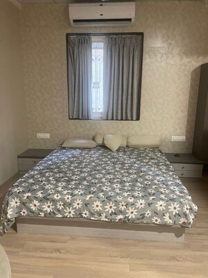 Bedroom in 2 BHK Apartment at Jasmine Apartment Dadar, Dadar East – for Rent
