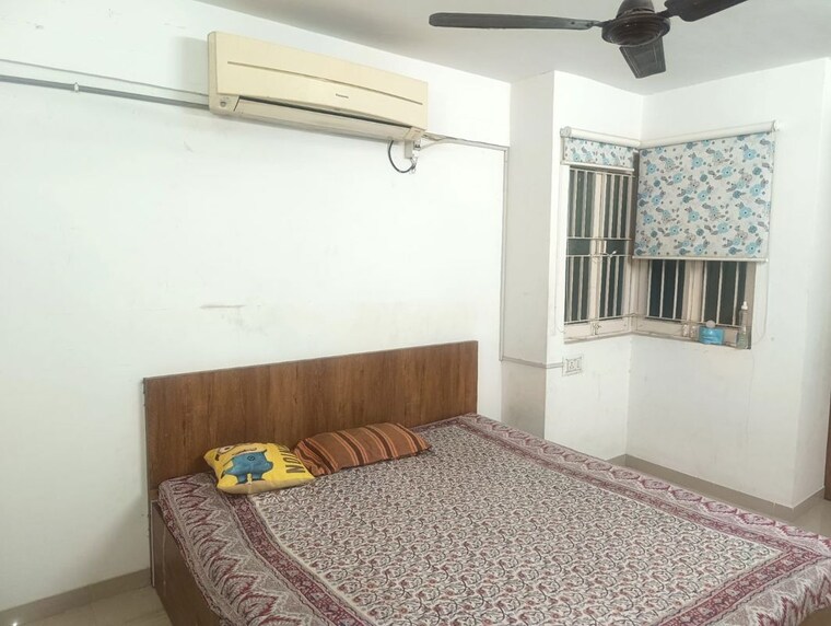 Bedroom, satellite 3 Bedroom 1550 Sq.Ft. Apartment In Satellite Ahmedabad 10095233