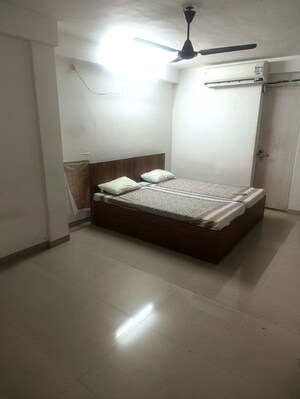 Living Room in 3 BHK Apartment at Satellite – for Rent