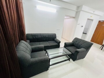 Living Room in 2 BHK Builder Floor at Amanora Gold Towers, Hadapsar – for Rent