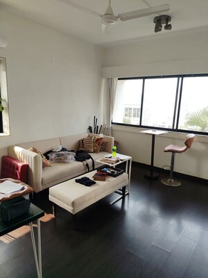 Team Area in 4 BHK Apartment at Veena Building, Parel – for Rent