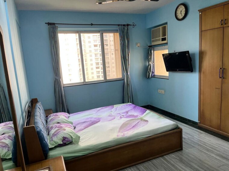 Bedroom, hiranandani-tiara 3 Bedroom 1350 Sq.Ft. Apartment In Ghodbunder Road Thane 10095484