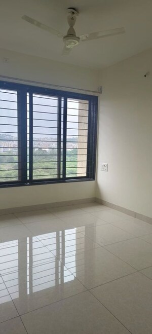 Room in 3 BHK Apartment at Sargam CHS Nanded, Sinhagad Road – for Rent