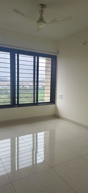 Room in 3 BHK Apartment at Sargam CHS Nanded, Sinhagad Road – for Rent