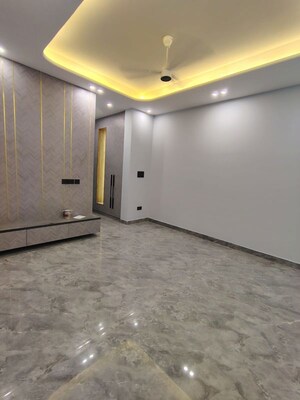 Room in 3 BHK Builder Floor at Kalkaji – for Sale