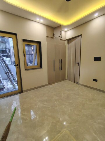 Room in 3 BHK Builder Floor at Kalkaji – for Sale