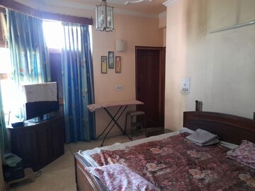 Bedroom in 2 BHK Apartment at Gaur City 1st Avenue, Sector 4 Greater Noida – for Rent