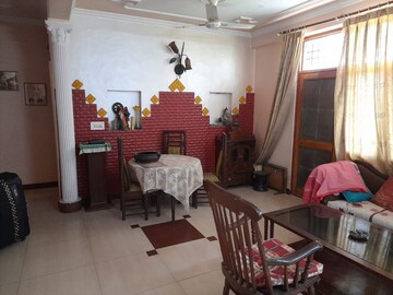 Room in 2 BHK Apartment at Gaur City 1st Avenue, Sector 4 Greater Noida – for Rent