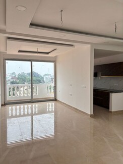 3 BHK + Extra Room Apartment For Rent in Omaxe R2