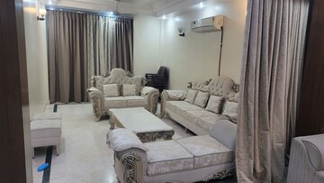 Living Room in 3 BHK Builder Floor at Sector 50 – for Rent