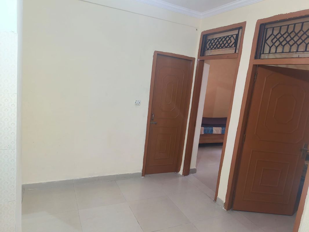2 BHK + Pooja Room Builder Floor For Sale in Royce Vaishali