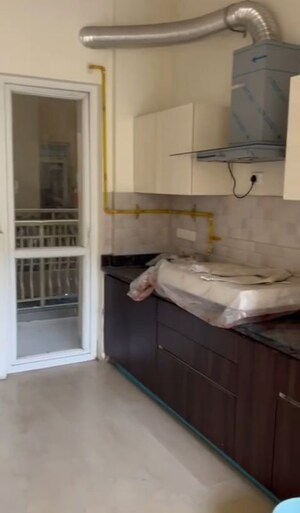 Kitchen in 4 BHK Apartment at BPTP Mansions, Sector 66 – for Rent