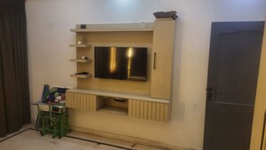 Furnished Amenities in 6 BHK Builder Floor at Sector 50 – for Rent