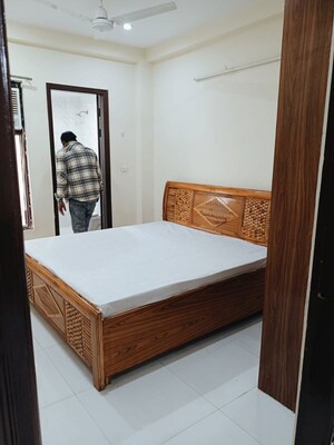 Bedroom in 2 BHK Builder Floor at Sector 43 – for Rent