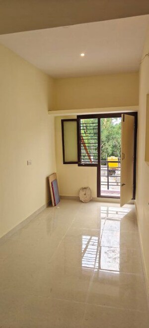 Room in 2 BHK Independent House at Thanisandra Main Road – for Rent