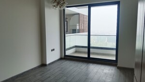 Room in 5 BHK Apartment at ABA County 107, Sector 107 – for Rent