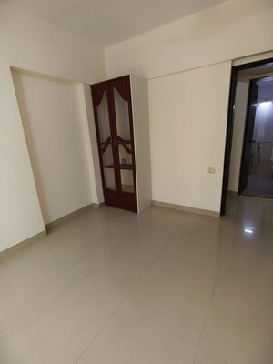 Room in 2 BHK Apartment at Sadguru Complex I, Goregaon East – for Rent