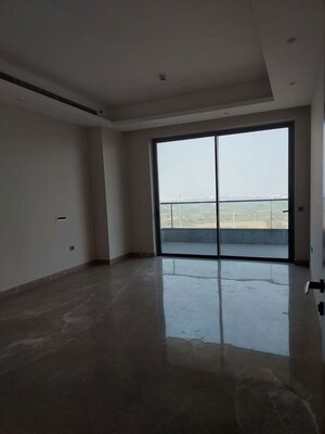 Room in 4 BHK Apartment at Gulshan Dynasty, Sector 144 – for Rent