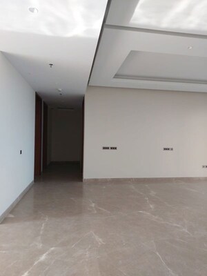 Room in 4 BHK Apartment at Gulshan Dynasty, Sector 144 – for Rent