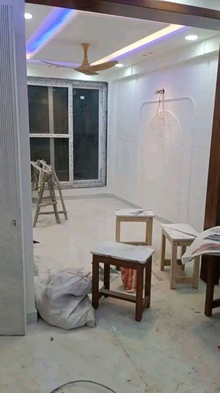 Bathroom, east of kailash 3 Bedroom 200 Sq.Yd. Builder Floor In East Of Kailash Delhi 10095759