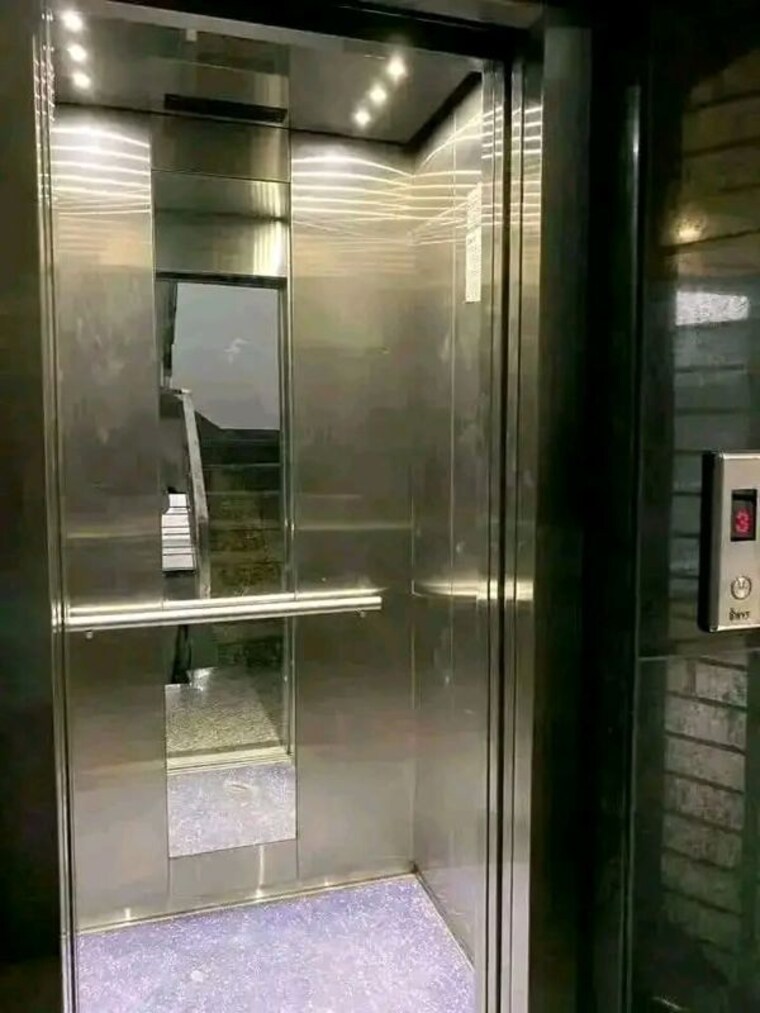 Kitchen, east of kailash 3 Bedroom 1000 Sq.Ft. Builder Floor In East Of Kailash Delhi 10095771