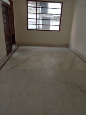 Room in 3 BHK Builder Floor at Greater Kailash ii – for Rent