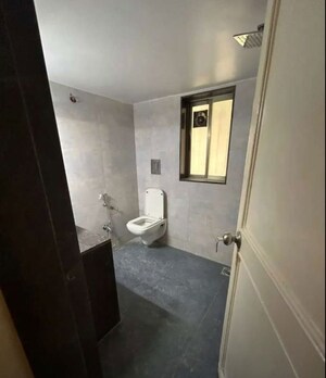 Master Bedroom in 2 BHK Apartment at Bhag CHS, Shivaji Park – for Rent