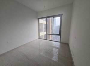 Room in 3 BHK Apartment at Piramal Mahalaxmi, Mahalaxmi – for Rent
