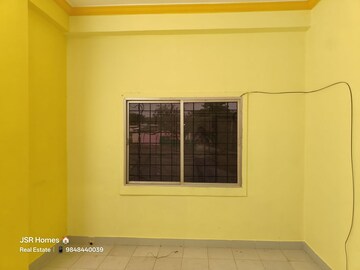 Room in 3 BHK Apartment at Gayatri Grandeur, Karkhana – for Sale