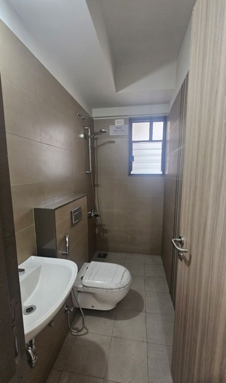 Bathroom, magarpatta-riverview-city-hornbill-heights 2.5 Bedroom 1100 Sq.Ft. Apartment In Loni Kalbhor Pune 10095838
