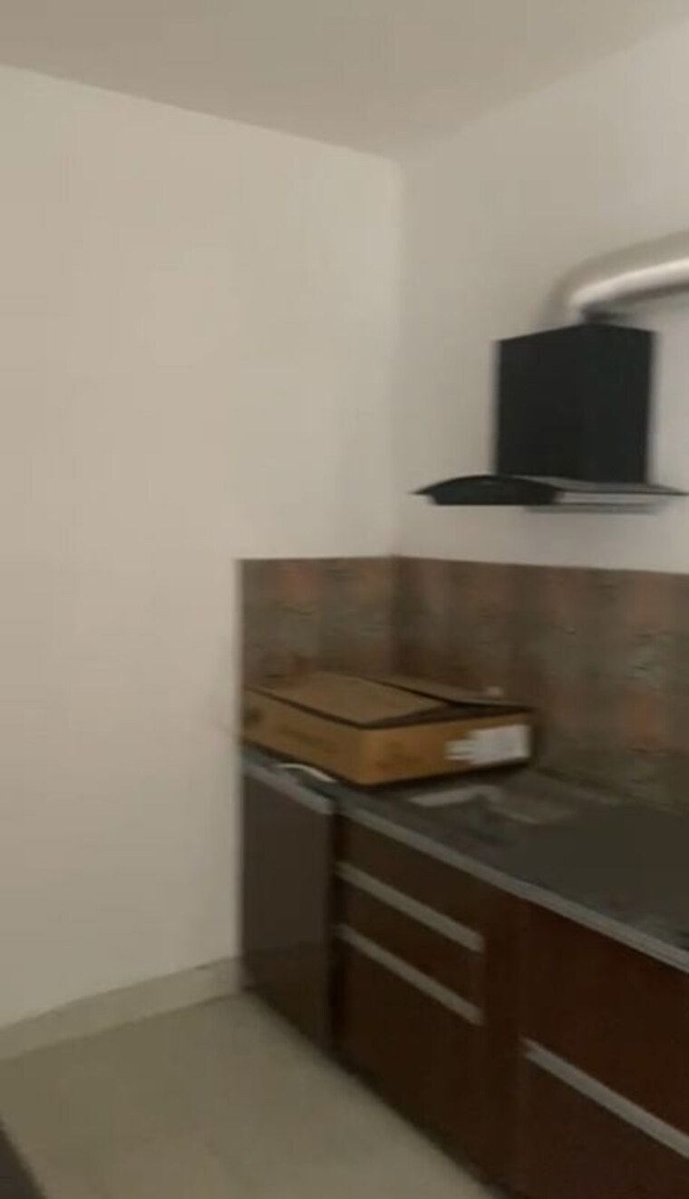 Kitchen, hero-homes-gurgaon 3 Bedroom 1689 Sq.Ft. Apartment In Sector 104 Gurgaon 10095840
