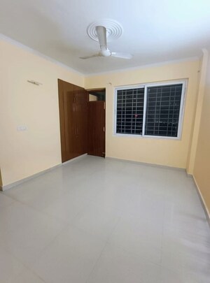 3 BHK Apartment For Rent in Aravali Enclave, Vrindavan Yojna