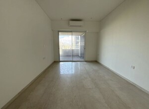 Room in 3 BHK Apartment at Lokhandwala Infrastructure Minerva, Mahalaxmi – for Sale