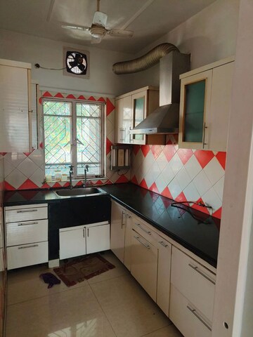 Kitchen in 4 BHK Builder Floor at Sector 47 – for Rent