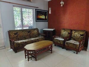 Living Room in 4 BHK Builder Floor at Sector 47 – for Rent