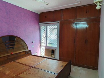 Kitchen in 4 BHK Builder Floor at Sector 47 – for Rent