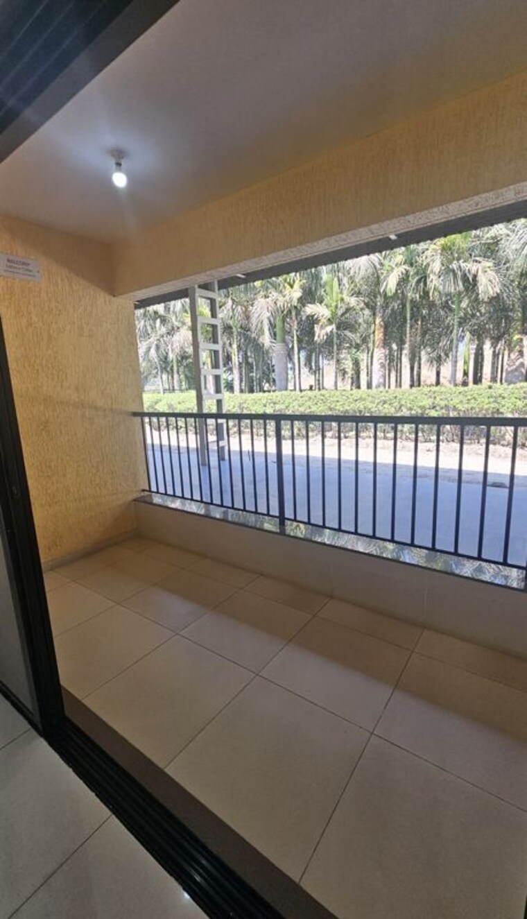Balcony, magarpatta-riverview-city-hornbill-heights 2.5 Bedroom 1096 Sq.Ft. Apartment In Loni Kalbhor Pune 10095896
