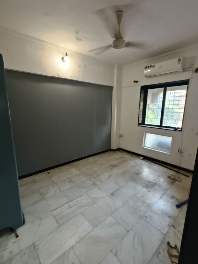 Room, chanchal-kalyan-complex 1 Bedroom 600 Sq.Ft. Apartment In Yari Road Mumbai 10095916