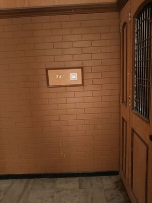 Bathroom in 1 BHK Apartment at Chanchal Kalyan Complex, Yari Road – for Rent