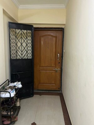 Room in 1 BHK Apartment at Blase View CHS, Jogeshwari West – for Rent