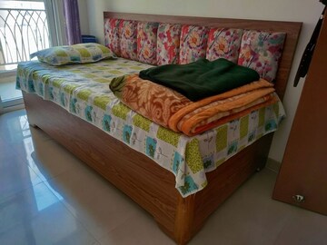 Bedroom in 2 BHK Apartment at AIG Park Avenue, Sector 4 Greater Noida – for Rent