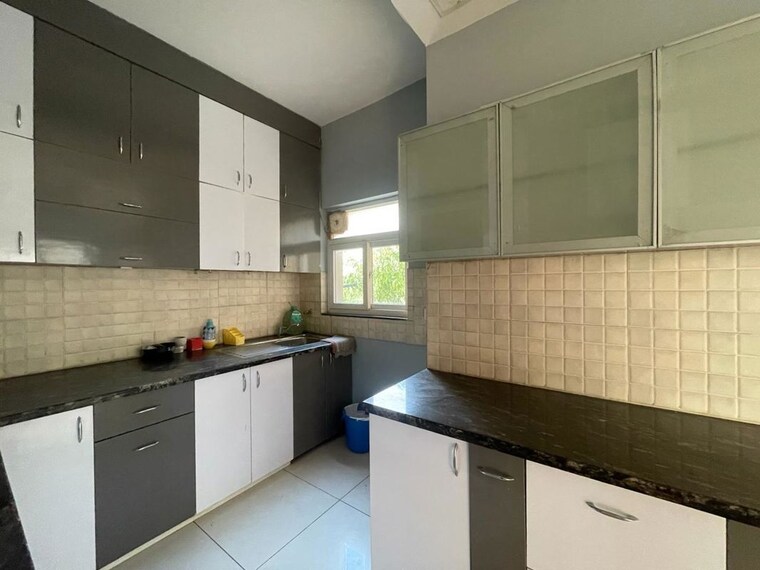 Kitchen, bptp-amstoria 3 Bedroom 1924 Sq.Ft. Villa In Sector 102 Gurgaon 10095954