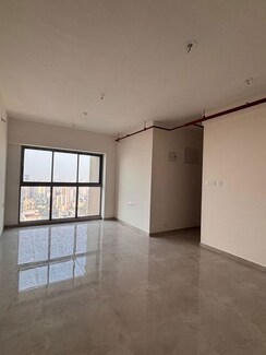 2 BHK + Extra Room Apartment For Rent in Sheth Auris Bliss