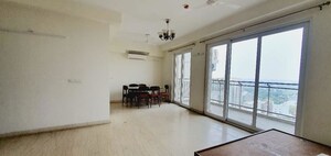 Room in 3.5 BHK Apartment at Conscient Heritage Max, Sector 102 – for Rent