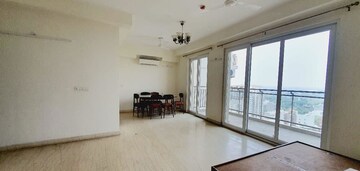 Room in 3.5 BHK Apartment at Conscient Heritage Max, Sector 102 – for Rent