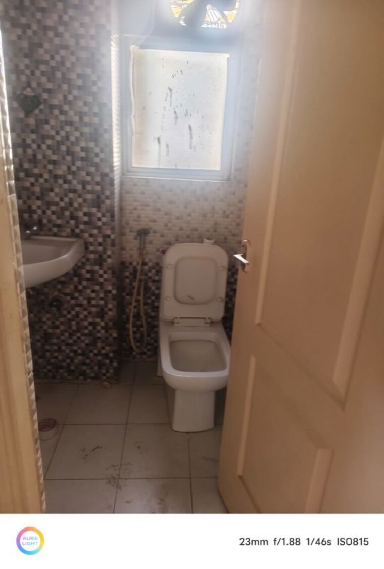 Bathroom, aims-golf-avenue-ii 2 Bedroom 930 Sq.Ft. Apartment In Sector 75 Noida 10095959