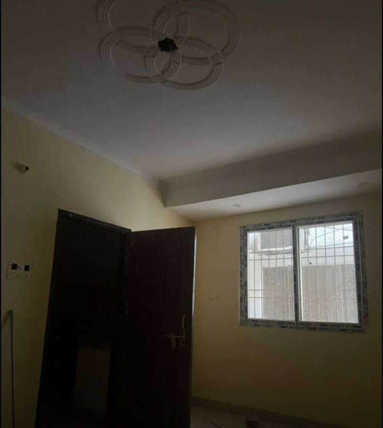 Room, lalbagh 2 Bedroom 820 Sq.Ft. Apartment In Lalbagh Lucknow 10095998