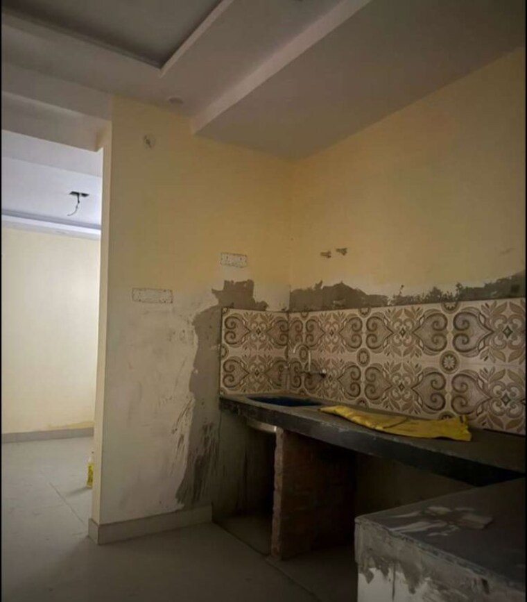 Kitchen, lalbagh 2 Bedroom 820 Sq.Ft. Apartment In Lalbagh Lucknow 10095998