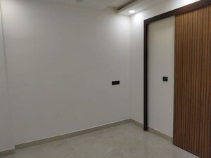 Room in 2 BHK Builder Floor at Govindpuri – for Rent
